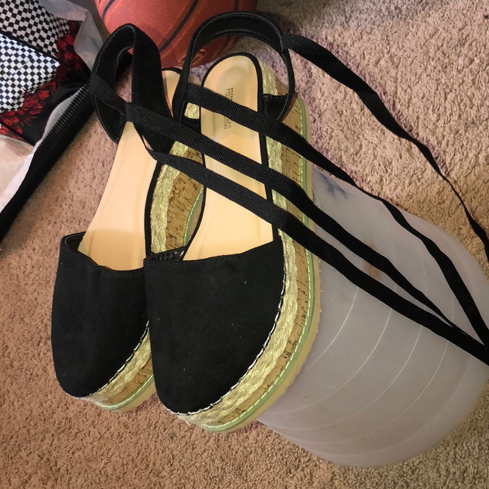 Pretty Little Thing Platform Closed Toe Sandals